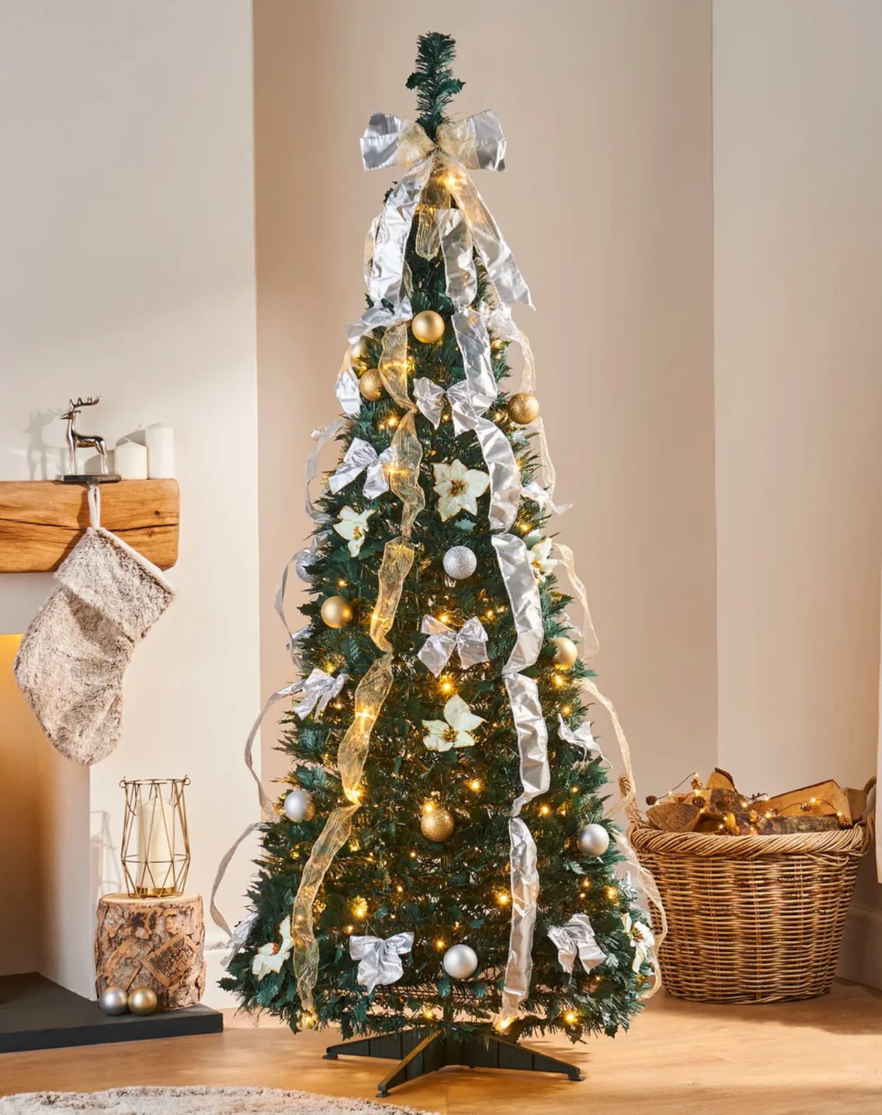 EasyGlow – Magische Slimme Kerstboom met Handige Bediening